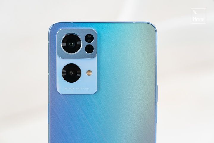 OPPO Reno7 Pro ⣺йè۾ͷᷢ