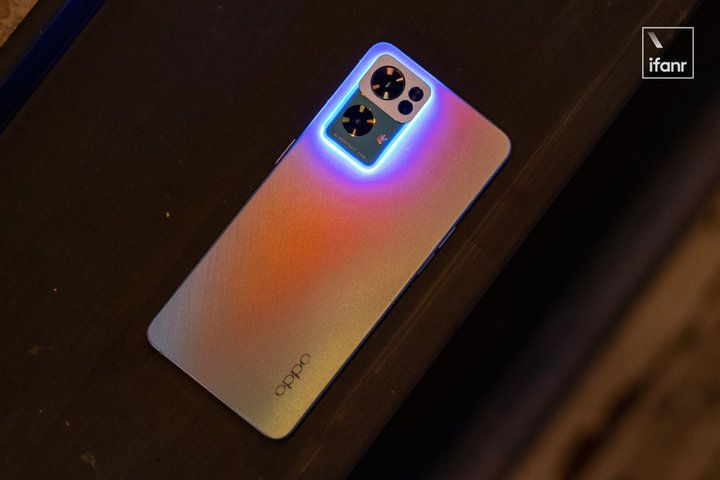 OPPO Reno7 Pro ⣺йè۾ͷᷢ