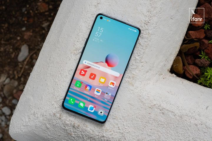 OPPO Reno7 Pro ⣺йè۾ͷᷢ